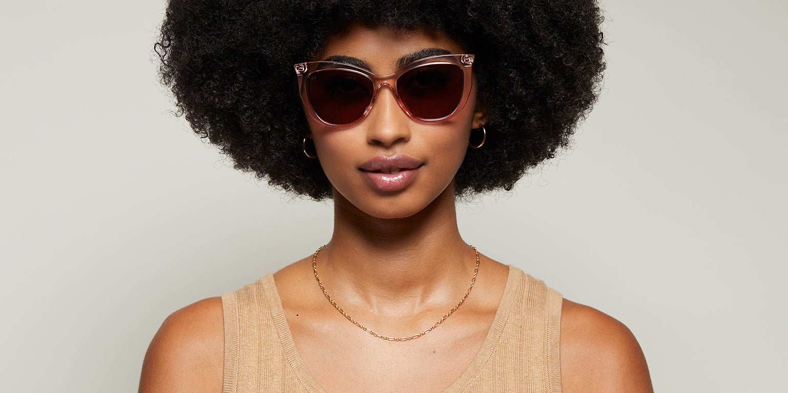 Light Pink | Chic and trendy women's sunglasses with a bold design